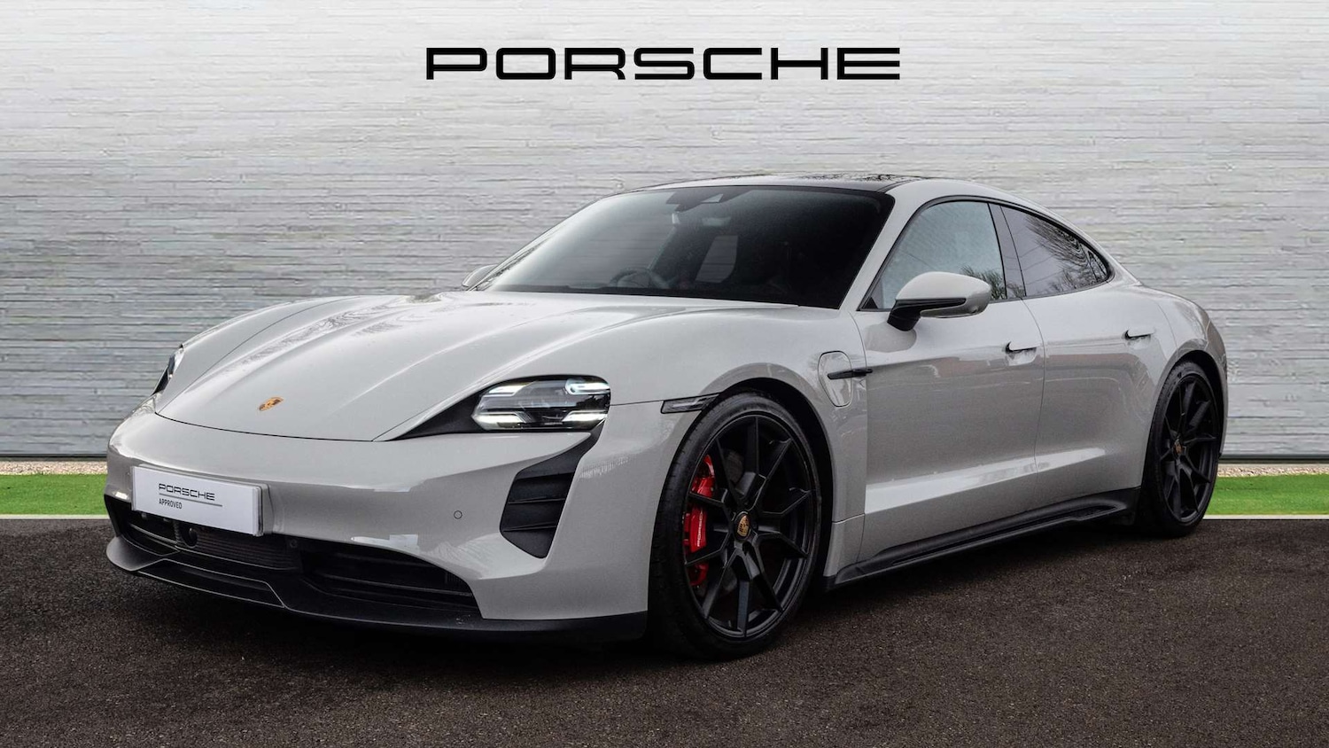 Used Porsche Taycan 2023 for sale - 77472748: Photo 2