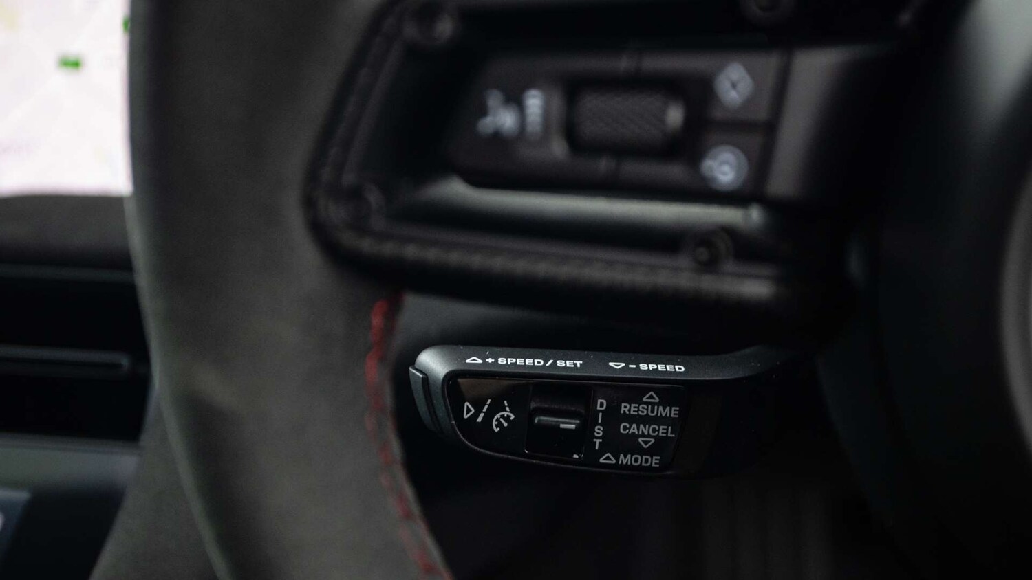 Used Porsche Taycan 2023 for sale - 77472748: Photo 24