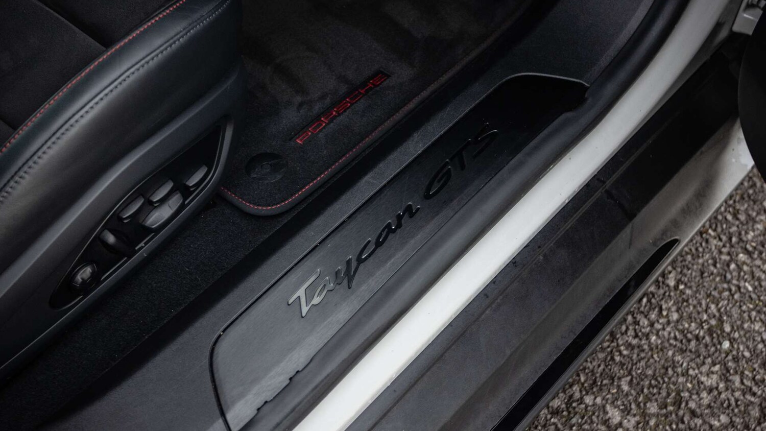 Used Porsche Taycan 2023 for sale - 77472748: Photo 30