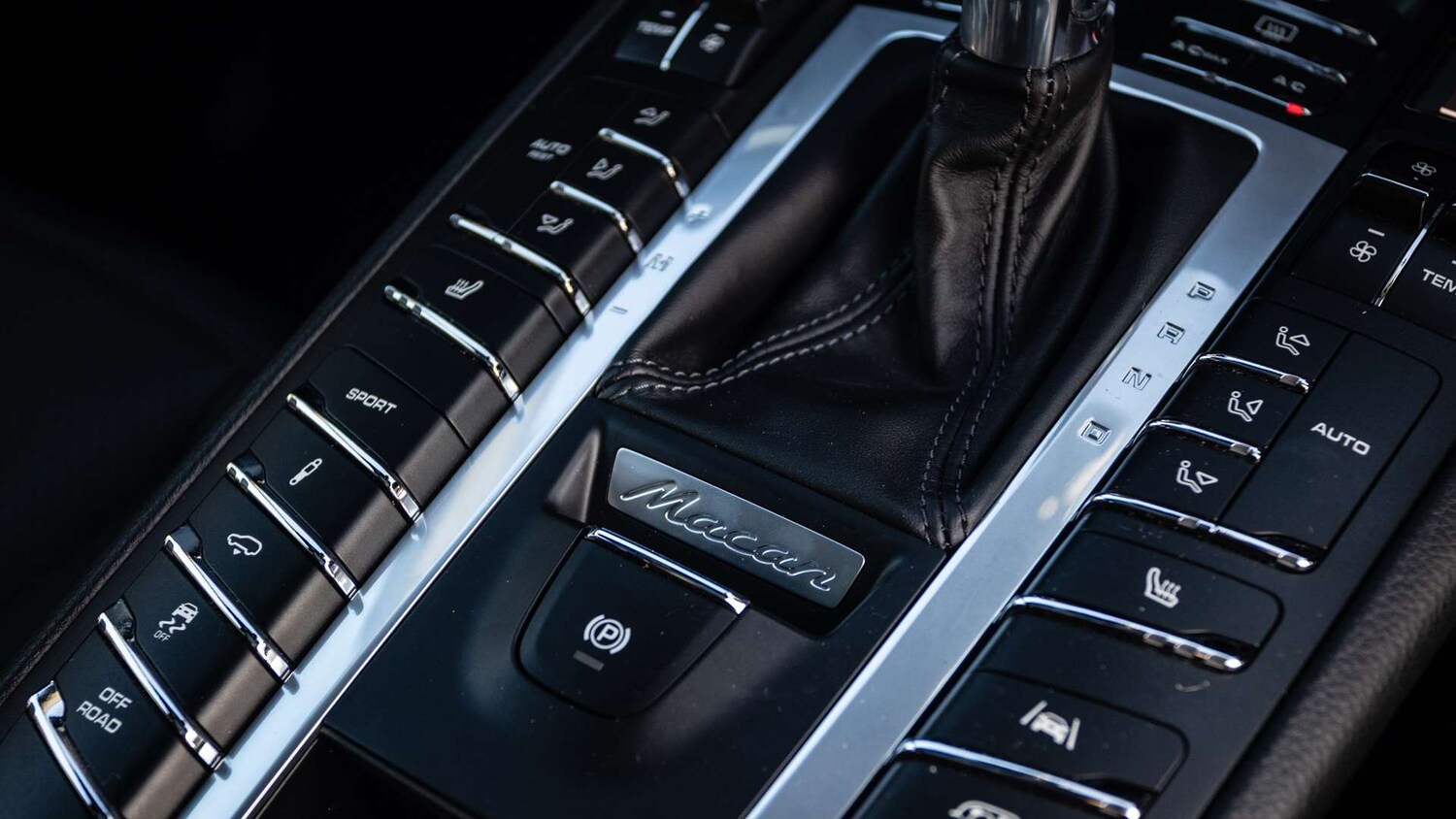 Used Porsche Macan 2020 for sale - 76967870: Photo 23