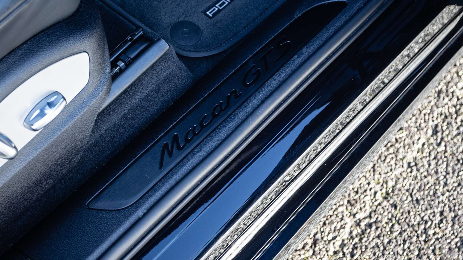 Used Porsche Macan 2020 for sale - 76967870: Photo 32