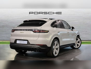Used Porsche Cayenne 2022 for sale - 78743966: Photo
