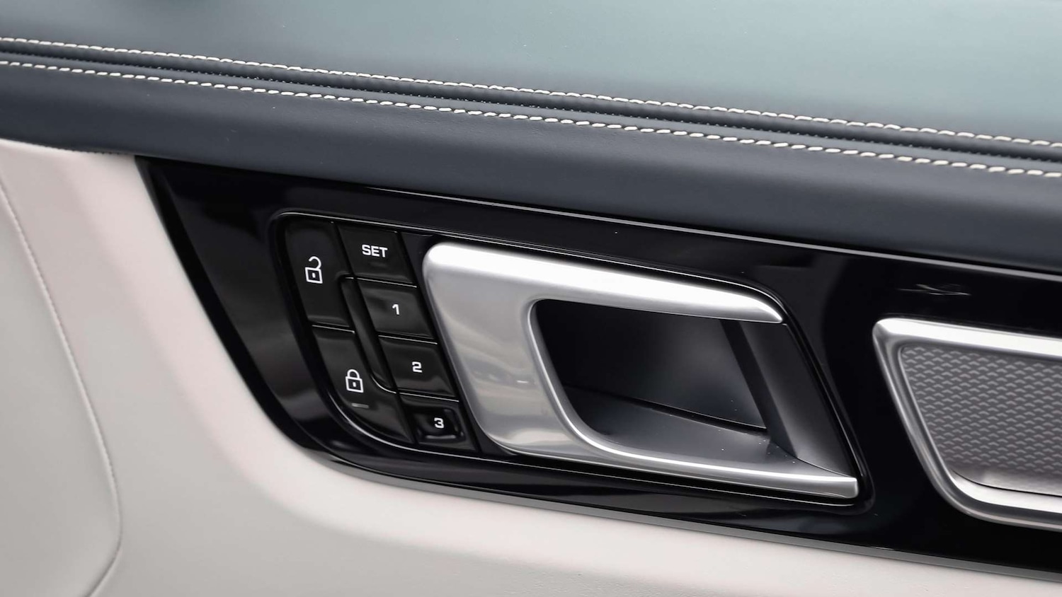 Used Porsche Cayenne 2020 for sale - 77044192: Photo 33