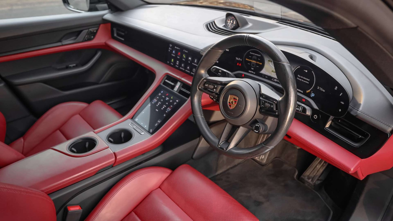 Used Porsche Taycan 2020 for sale - 77842323: Photo 17