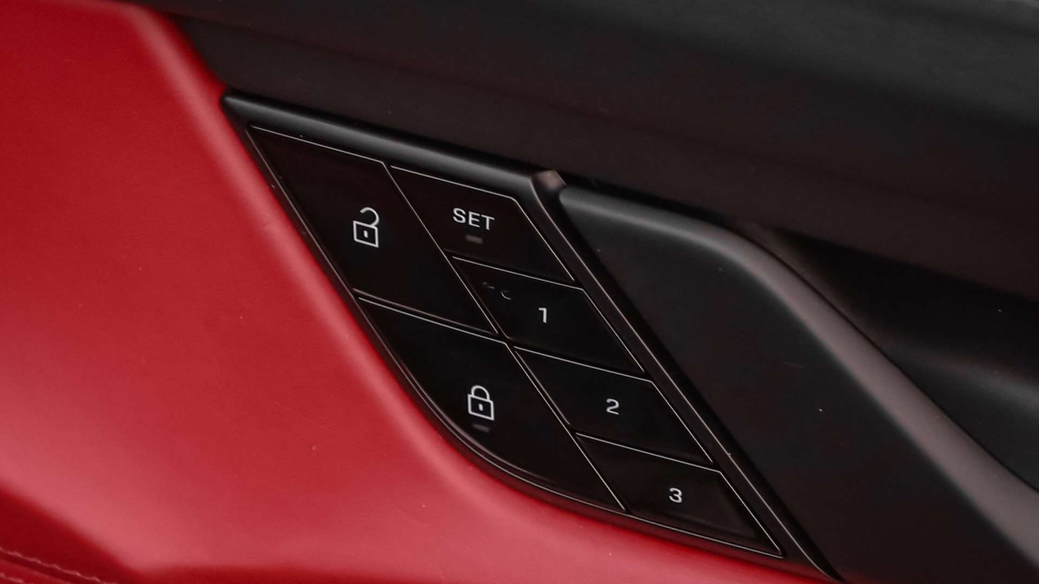 Used Porsche Taycan 2020 for sale - 77842323: Photo 26