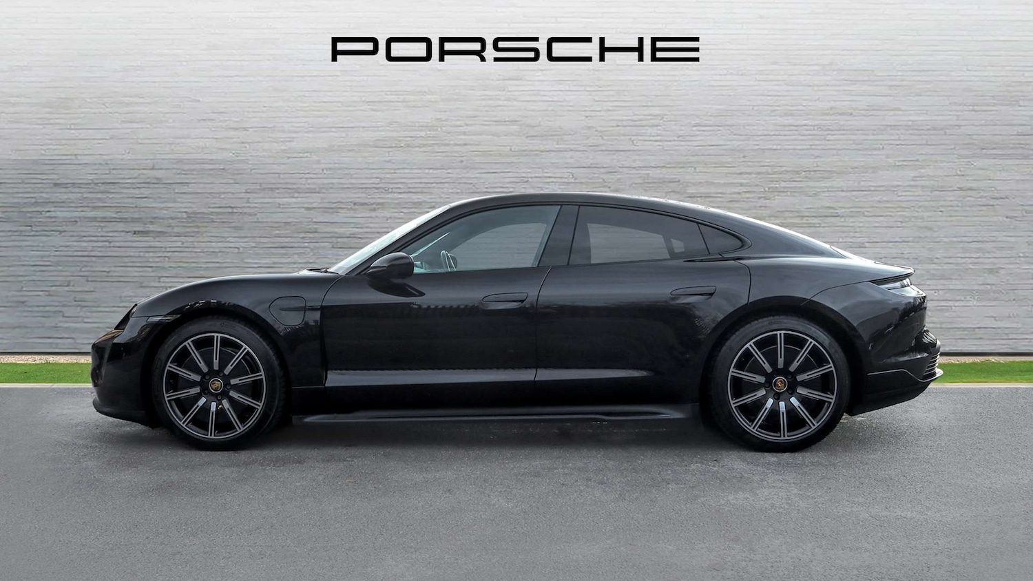 Used Porsche Taycan 2020 for sale - 77842323: Photo 6