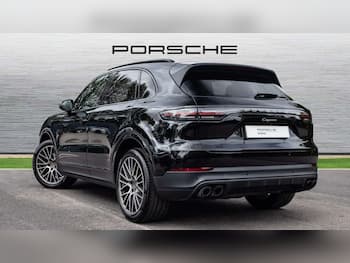 Used Porsche Cayenne 2022 for sale - 79851021: Photo