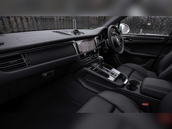 Used Porsche Macan 2026 for sale - 78869493: Photo