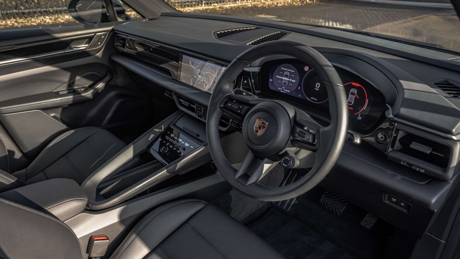 Used Porsche Macan 2025 for sale - 76661811: Photo 12