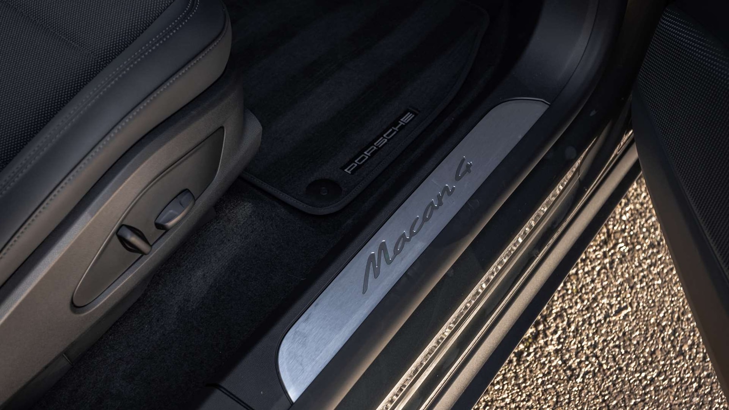 Used Porsche Macan 2025 for sale - 76661811: Photo 29