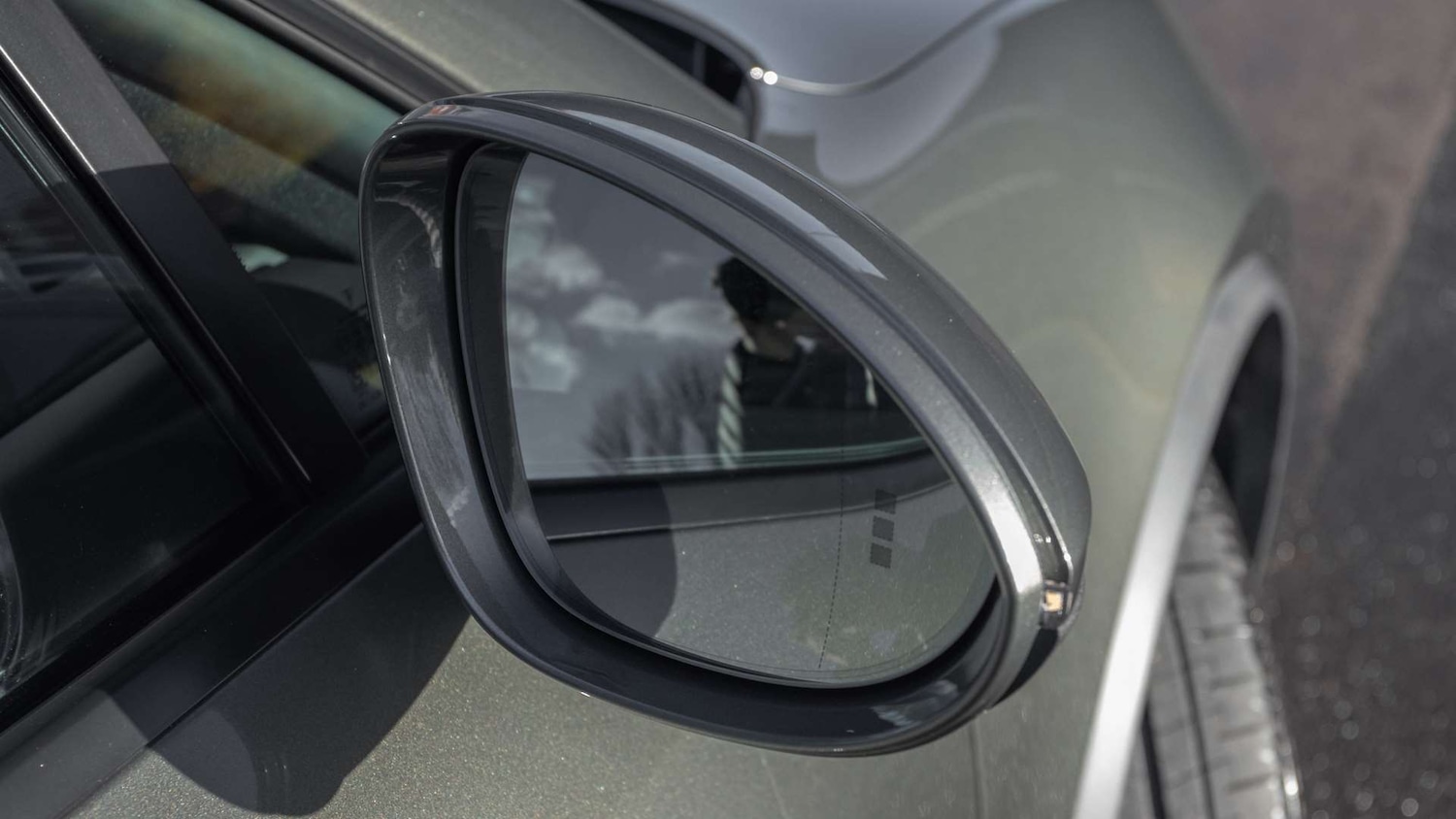 Used Porsche Macan 2025 for sale - 76661811: Photo 32