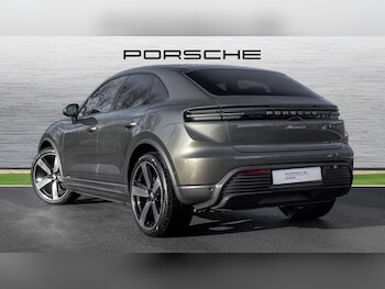 Used Porsche Macan 2025 for sale - 76661811: Photo