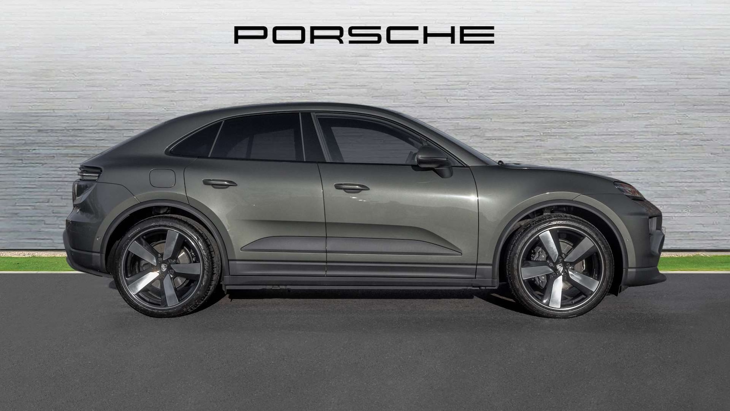 Used Porsche Macan 2025 for sale - 76661811: Photo 7