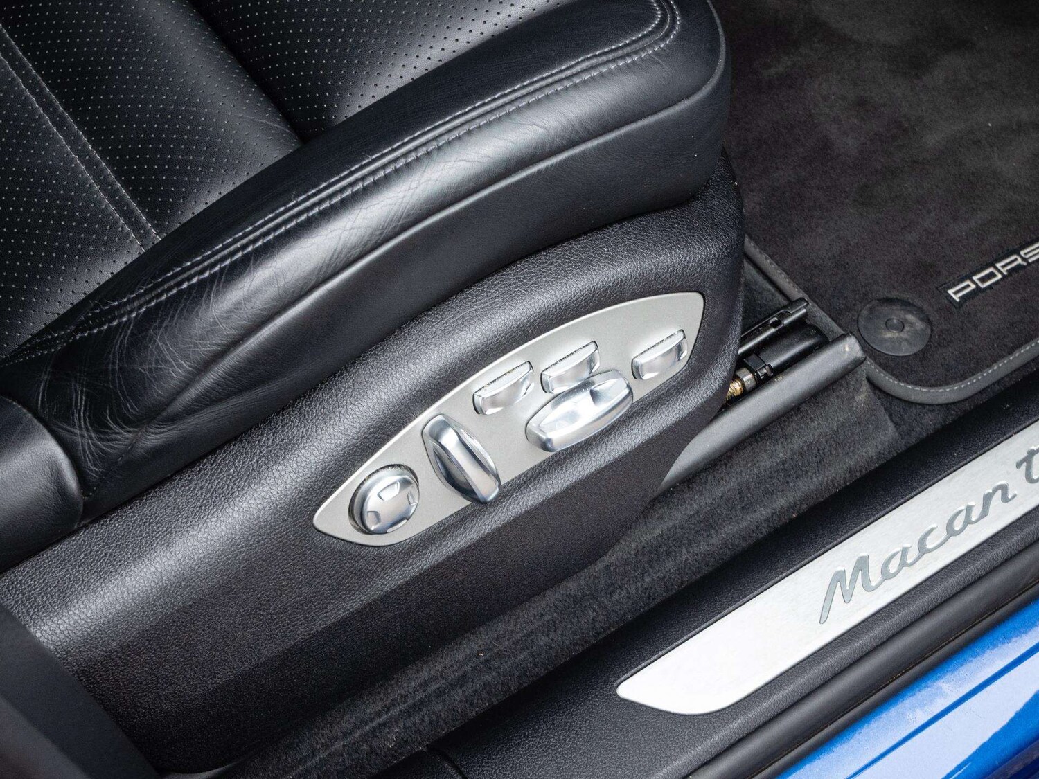 Used Porsche Macan 2020 for sale - 77526931: Photo 24