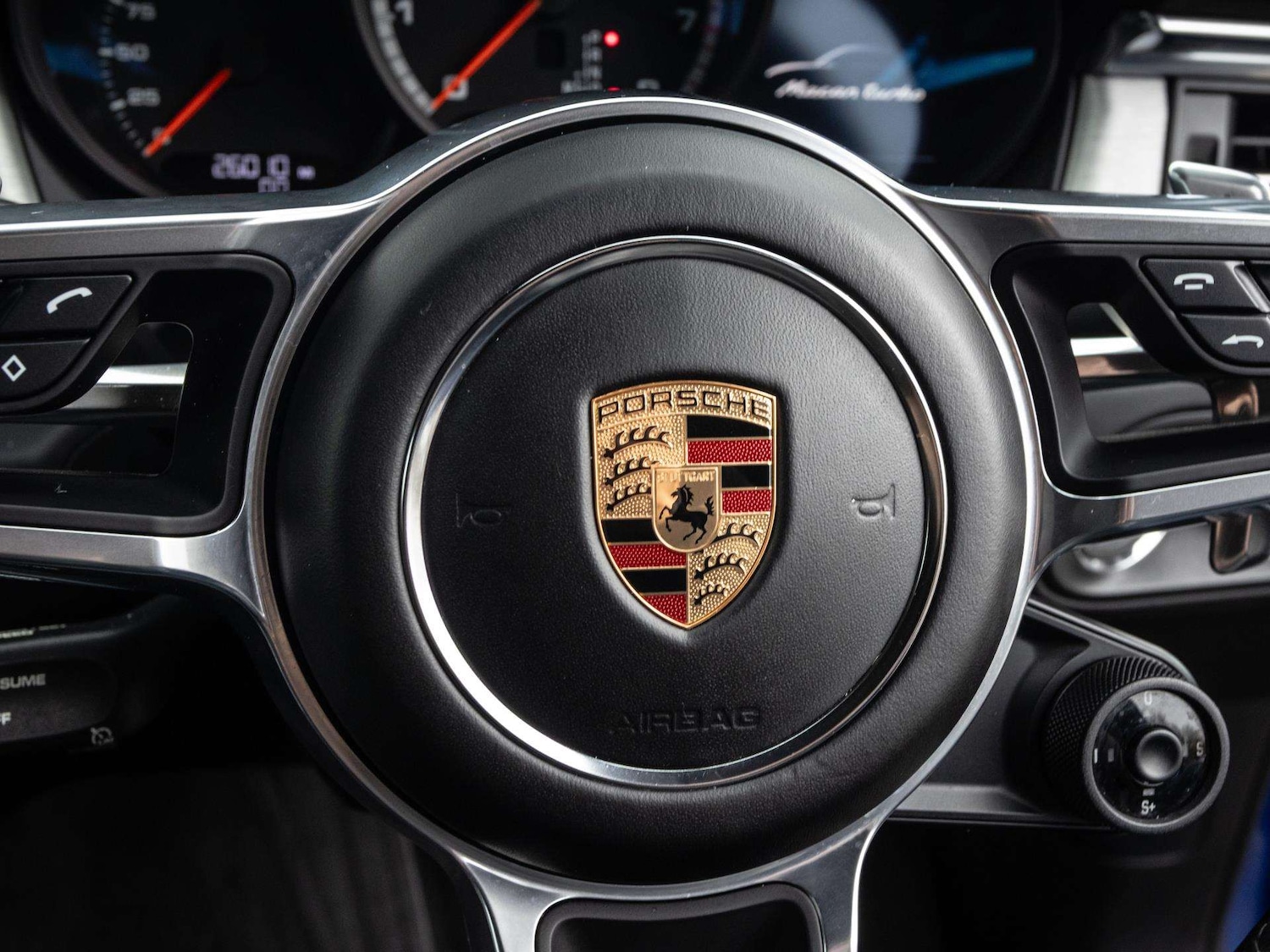 Used Porsche Macan 2020 for sale - 77526931: Photo 31