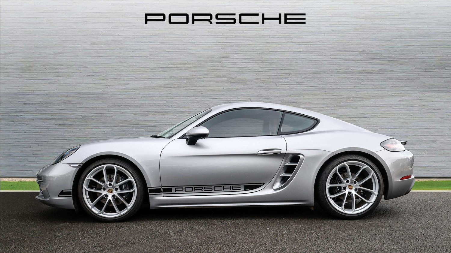 Used Porsche Cayman 2024 for sale - 77443398: Photo 4