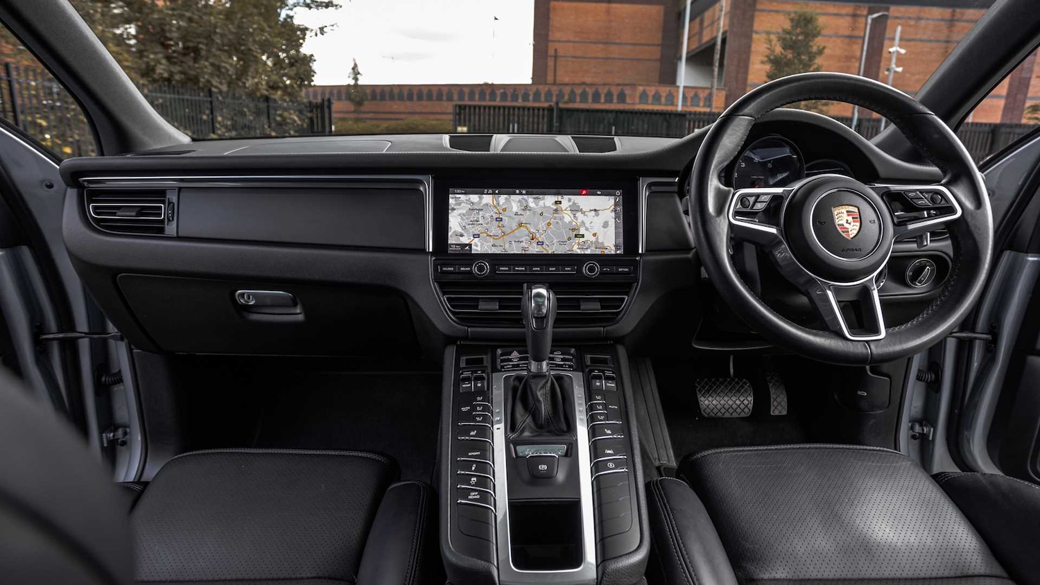 Used Porsche Macan 2021 for sale - 76351583: Photo 11
