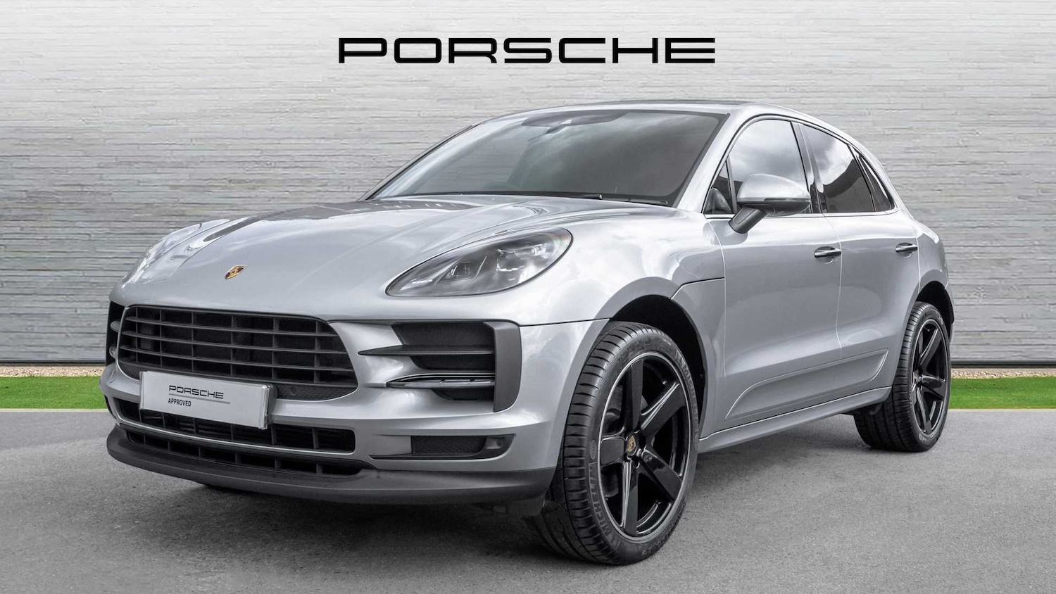 Used Porsche Macan 2021 for sale - 76351583: Photo 2