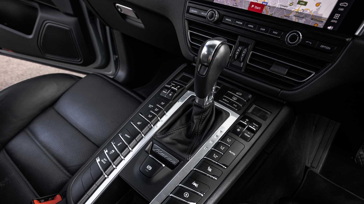 Used Porsche Macan 2021 for sale - 76351583: Photo 20