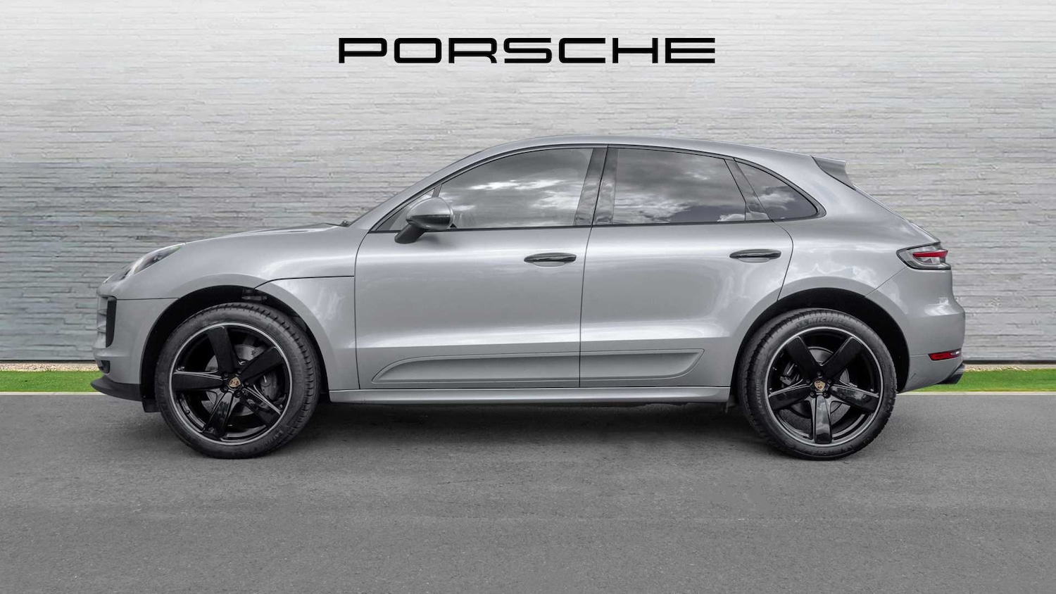 Used Porsche Macan 2021 for sale - 76351583: Photo 8