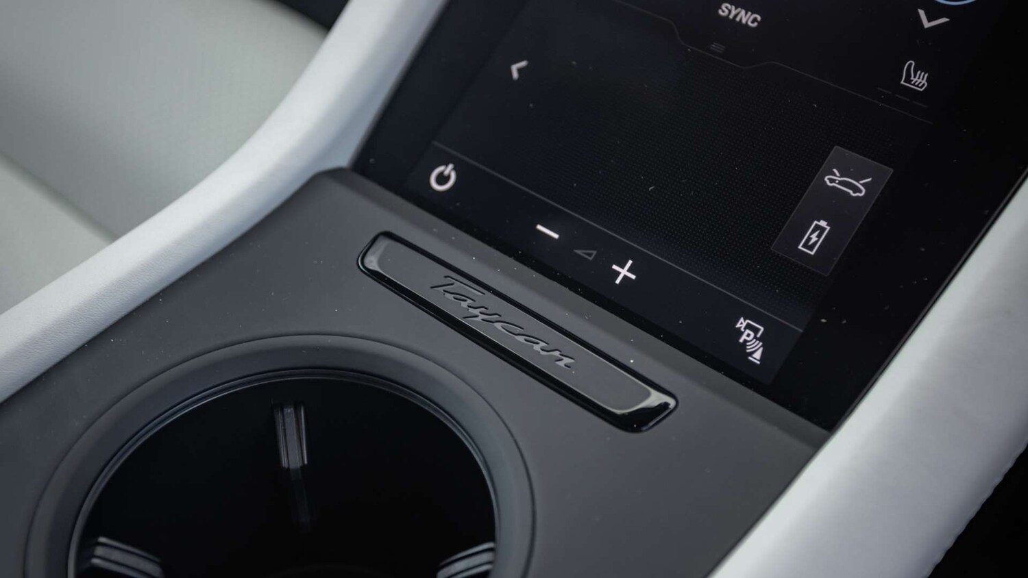 Used Porsche Taycan 2023 for sale - 76401427: Photo 16