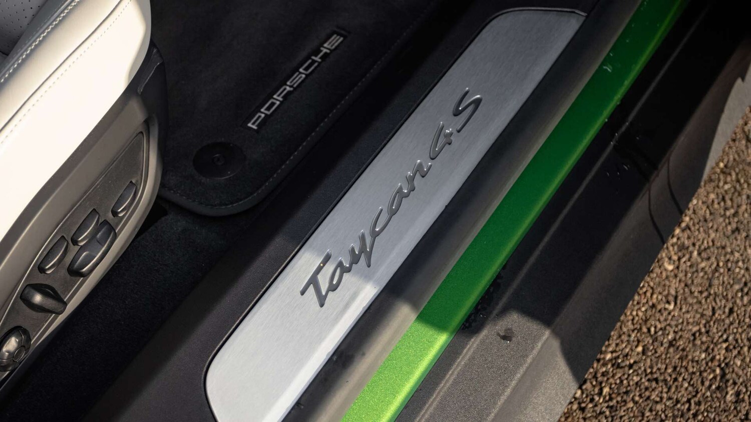 Used Porsche Taycan 2023 for sale - 76401427: Photo 32