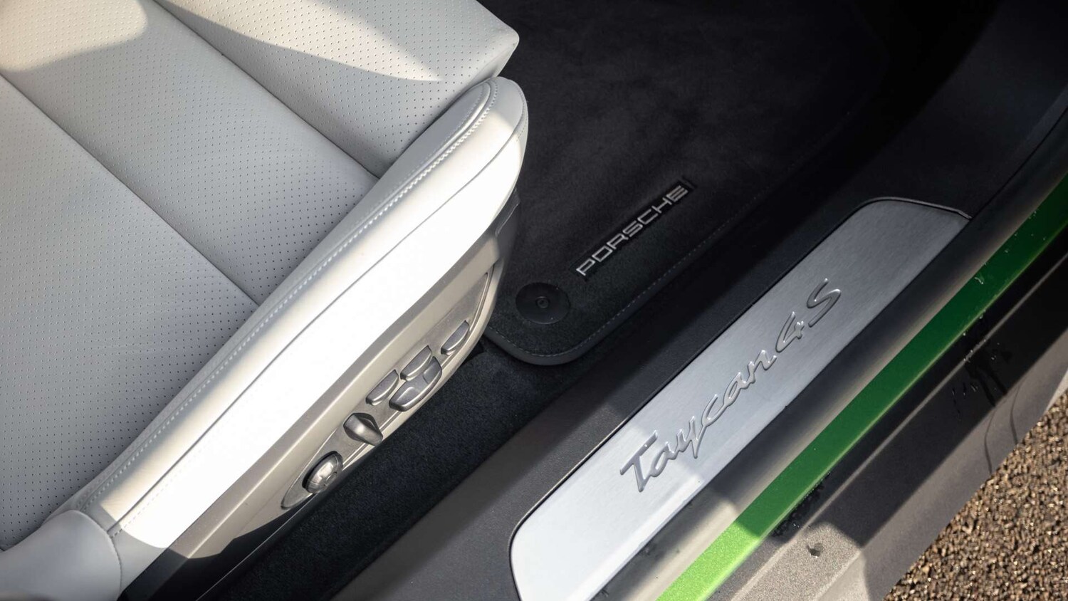 Used Porsche Taycan 2023 for sale - 76401427: Photo 35