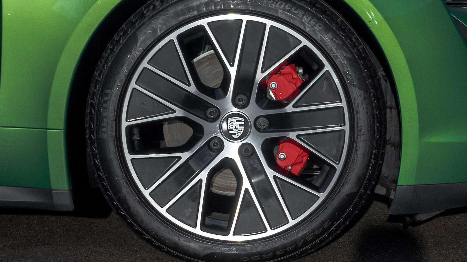 Used Porsche Taycan 2023 for sale - 76401427: Photo 6