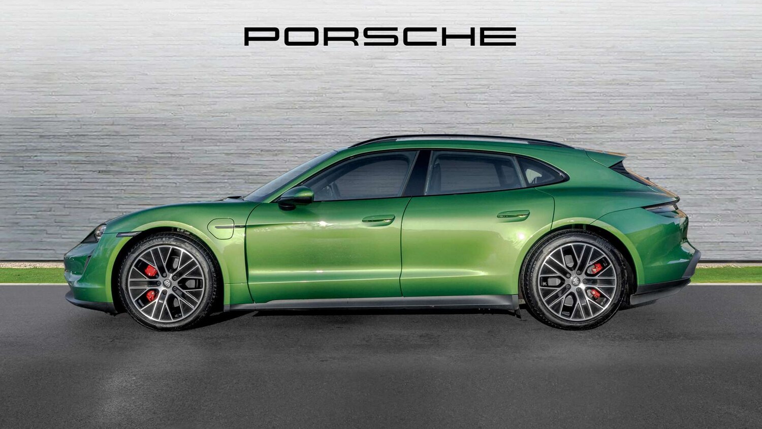 Used Porsche Taycan 2023 for sale - 76401427: Photo 8