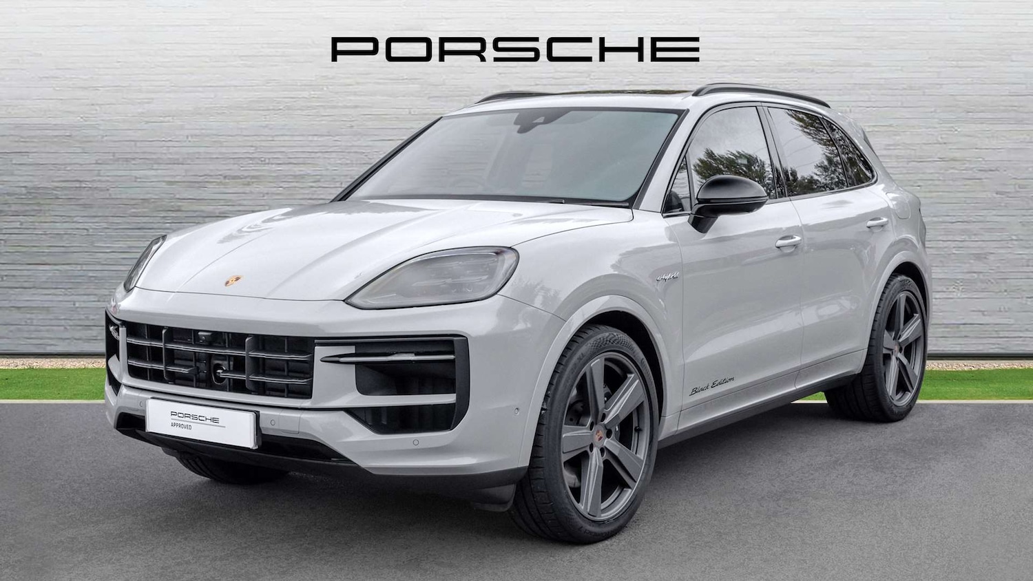 Used Porsche Cayenne 2025 for sale - 76230320: Photo 2