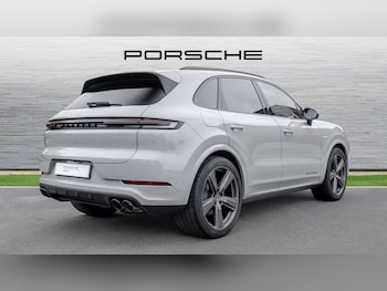 Used Porsche Cayenne 2025 for sale - 76230320: Photo