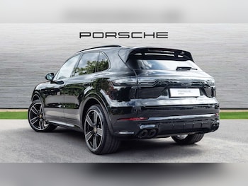 Used Porsche Cayenne 2022 for sale - 79444008: Photo