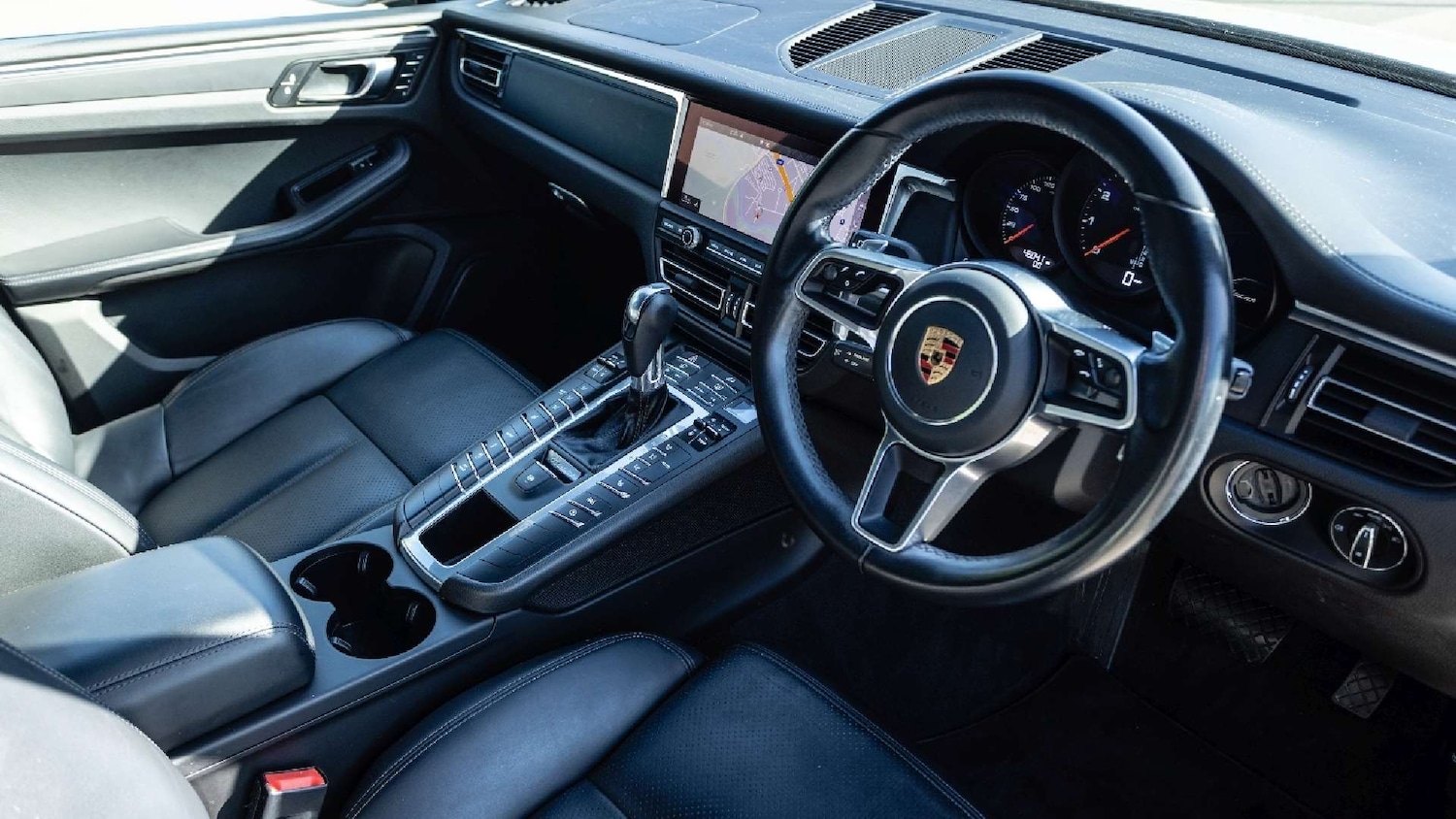 Used Porsche Macan 2020 for sale - 76015864: Photo 15