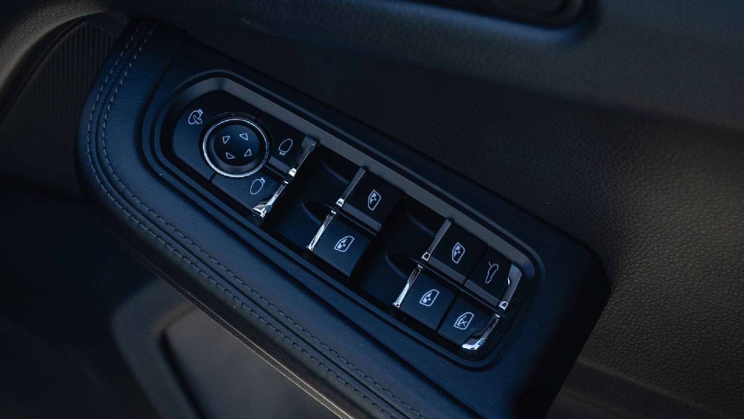 Used Porsche Macan 2020 for sale - 76015864: Photo 25