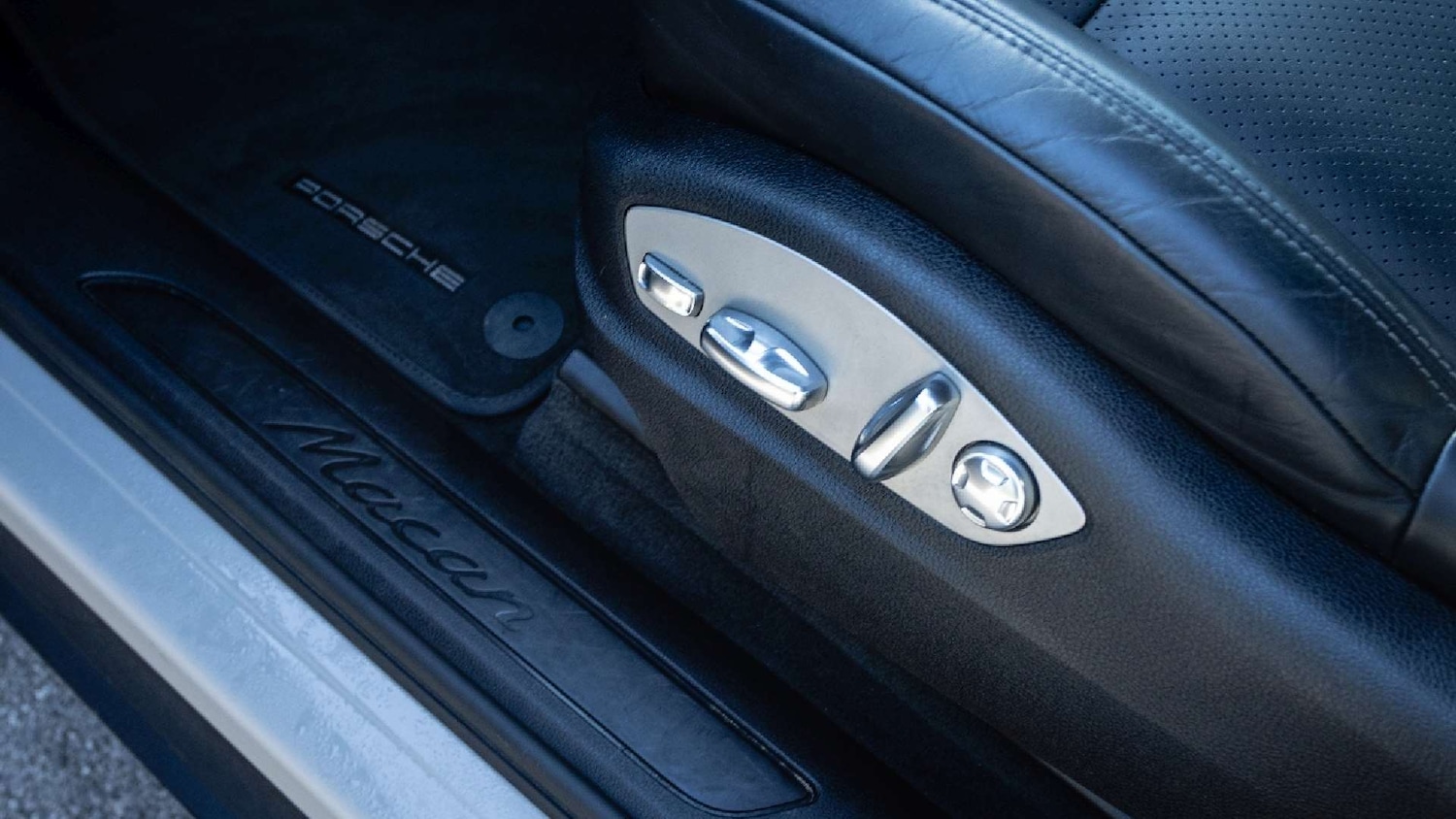 Used Porsche Macan 2020 for sale - 76015864: Photo 26