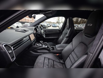 Used Porsche Cayenne 2022 for sale - 77527074: Photo