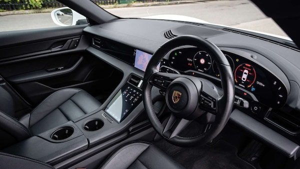 Used Porsche Taycan 2022 for sale - 76286423: Photo 12