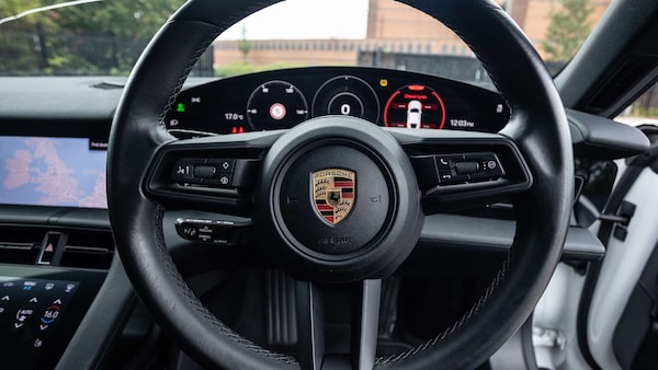 Used Porsche Taycan 2022 for sale - 76286423: Photo 13