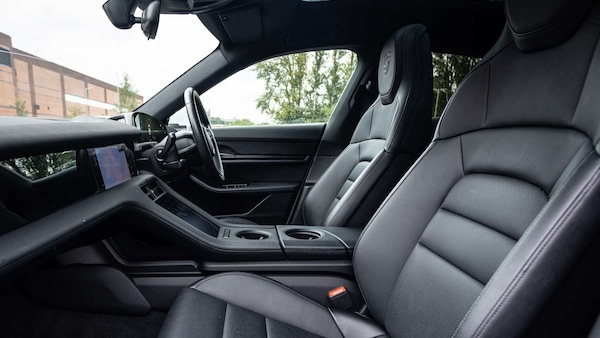 Used Porsche Taycan 2022 for sale - 76286423: Photo 14