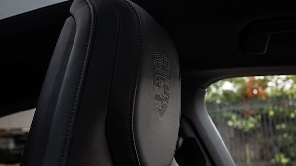 Used Porsche Taycan 2022 for sale - 76286423: Photo 17