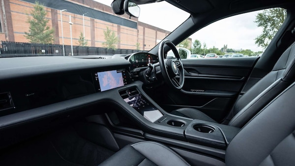 Used Porsche Taycan 2022 for sale - 76286423: Photo 5