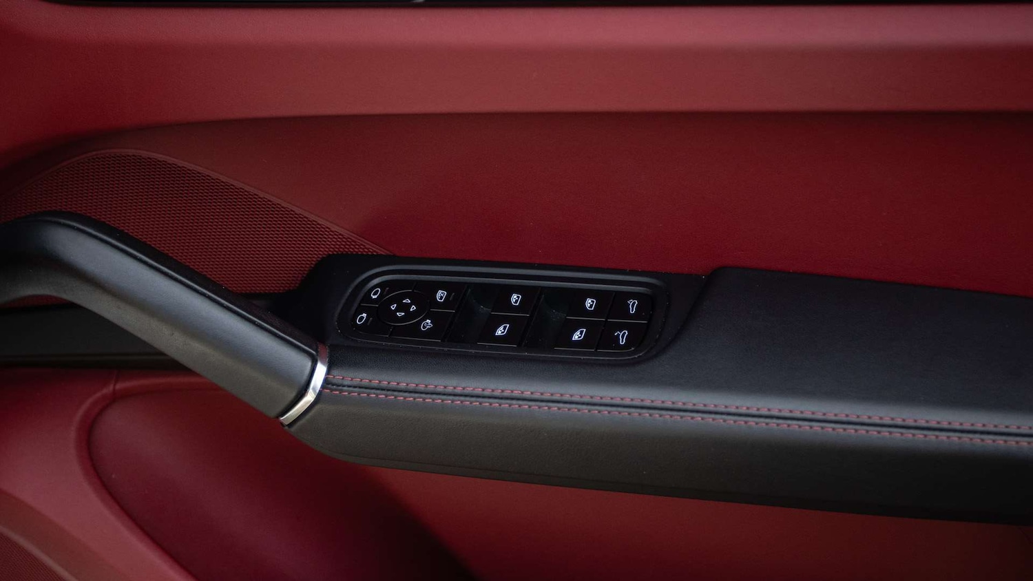 Used Porsche Cayenne 2021 for sale - 77051415: Photo 32