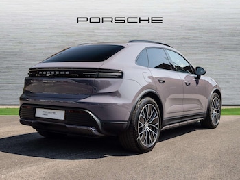 Used Porsche Macan 2025 for sale - 79002190: Photo