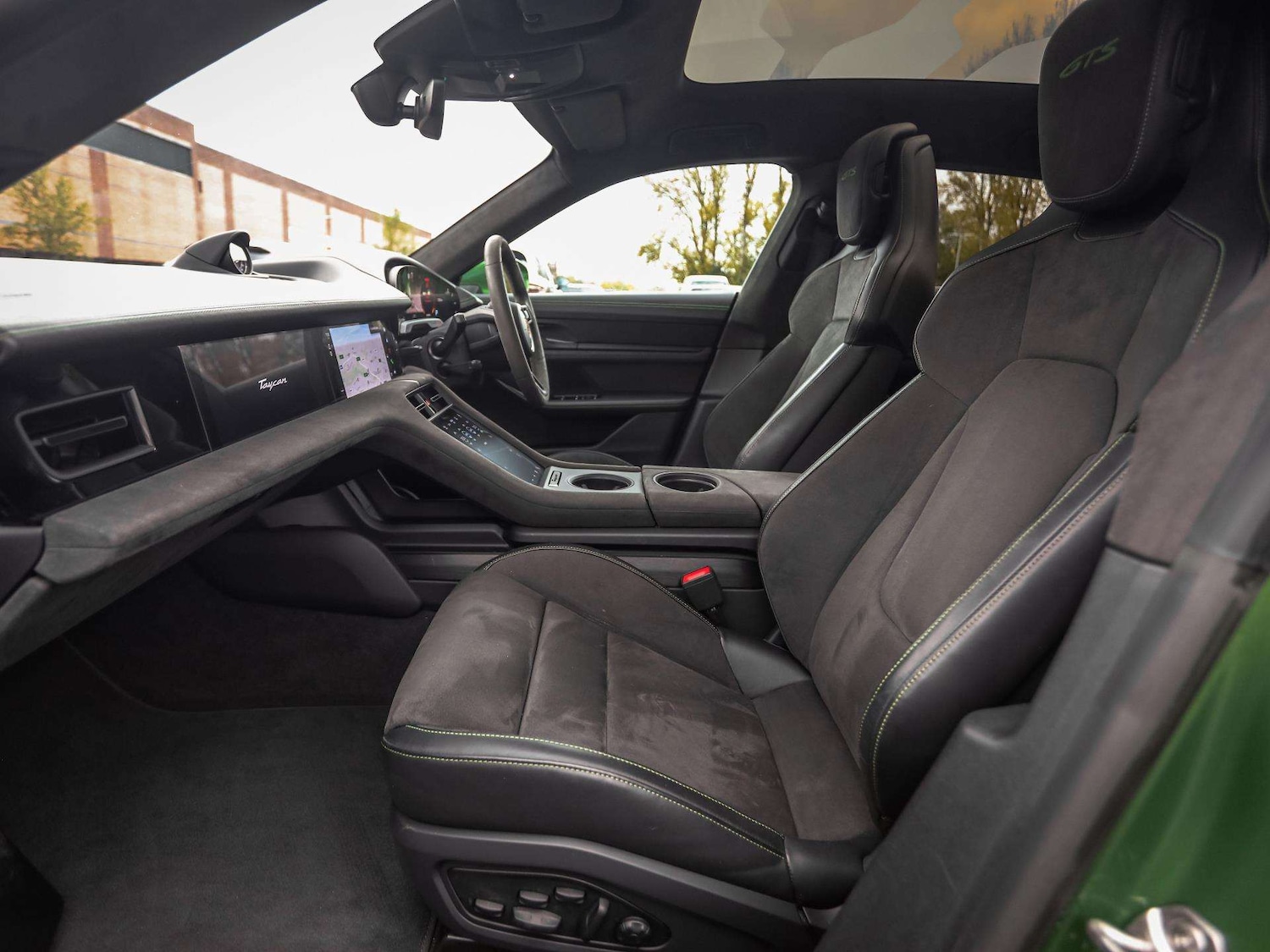 Used Porsche Taycan 2023 for sale - 76362687: Photo 14