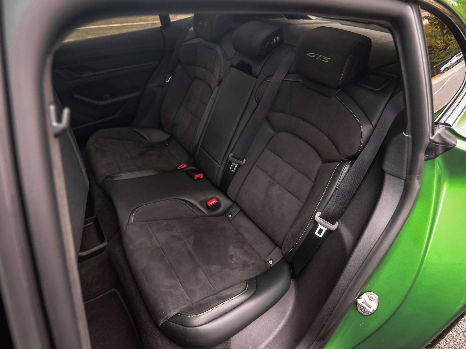 Used Porsche Taycan 2023 for sale - 76362687: Photo 15