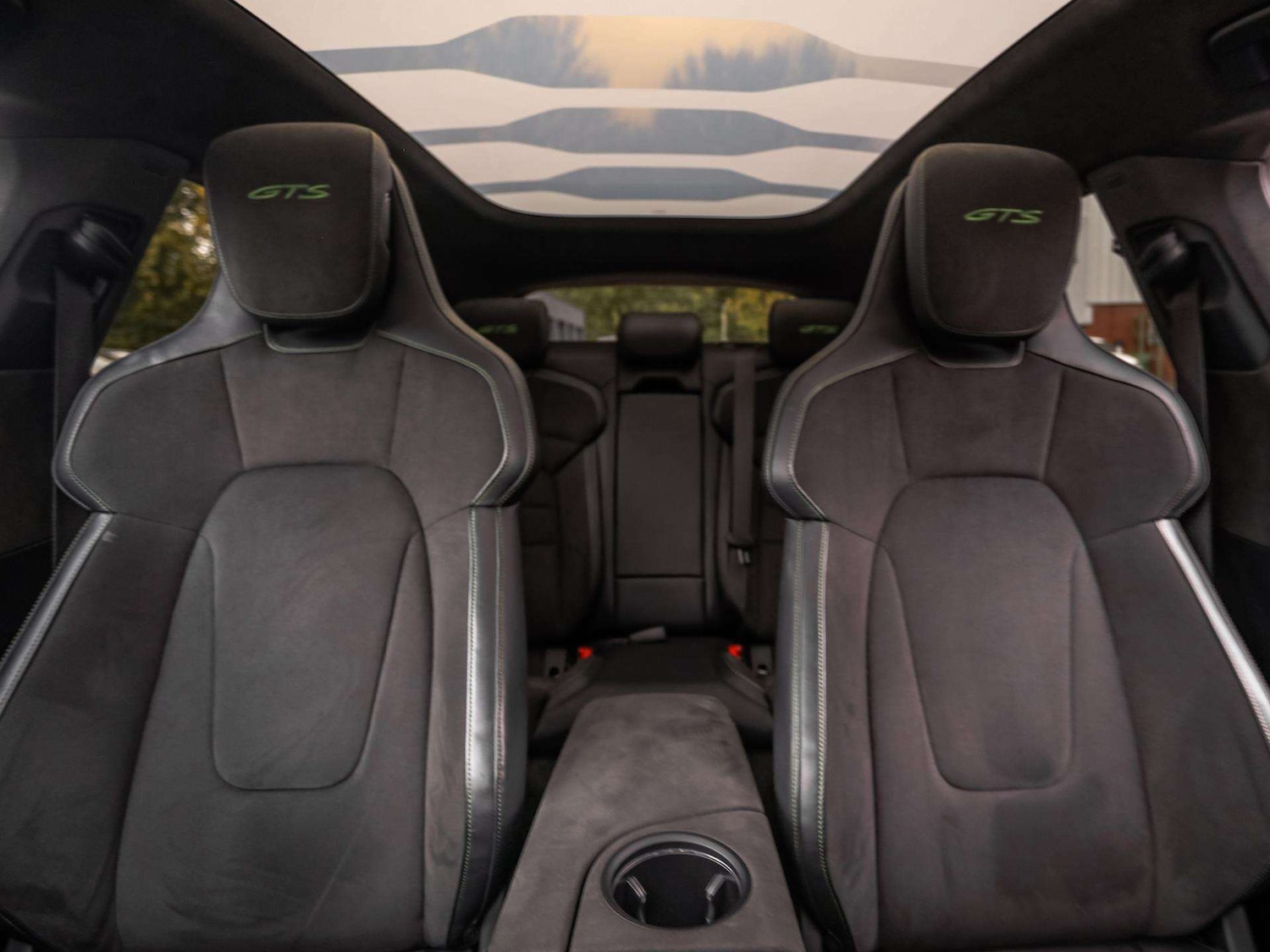 Used Porsche Taycan 2023 for sale - 76362687: Photo 16