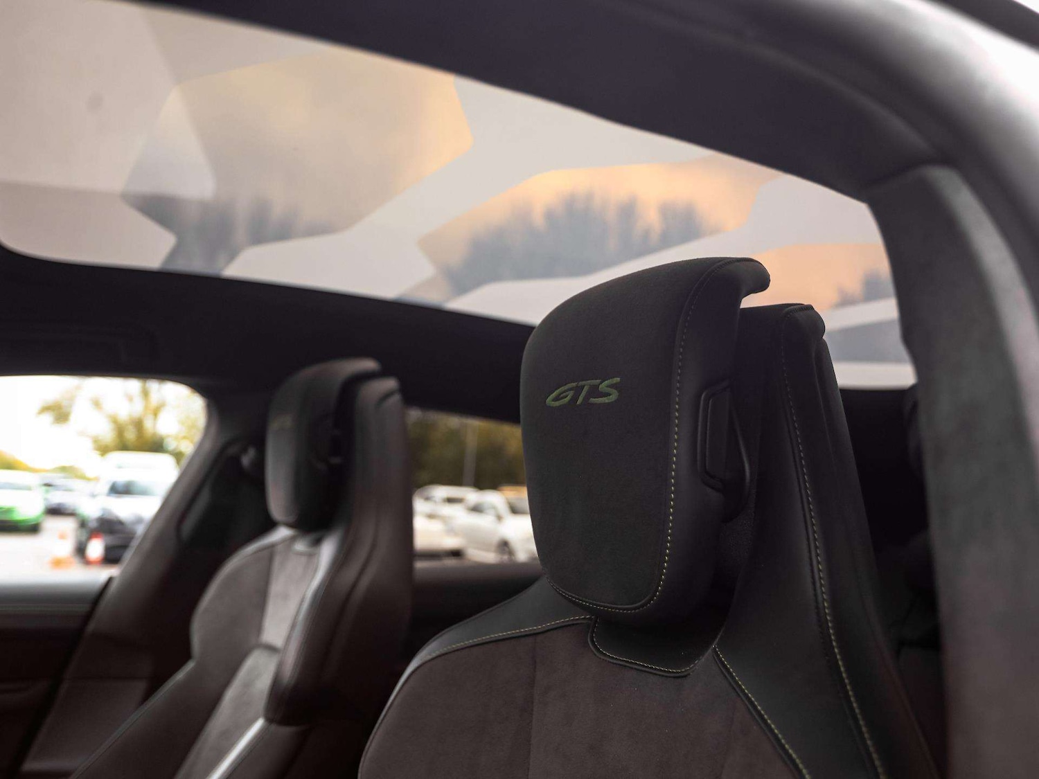 Used Porsche Taycan 2023 for sale - 76362687: Photo 17