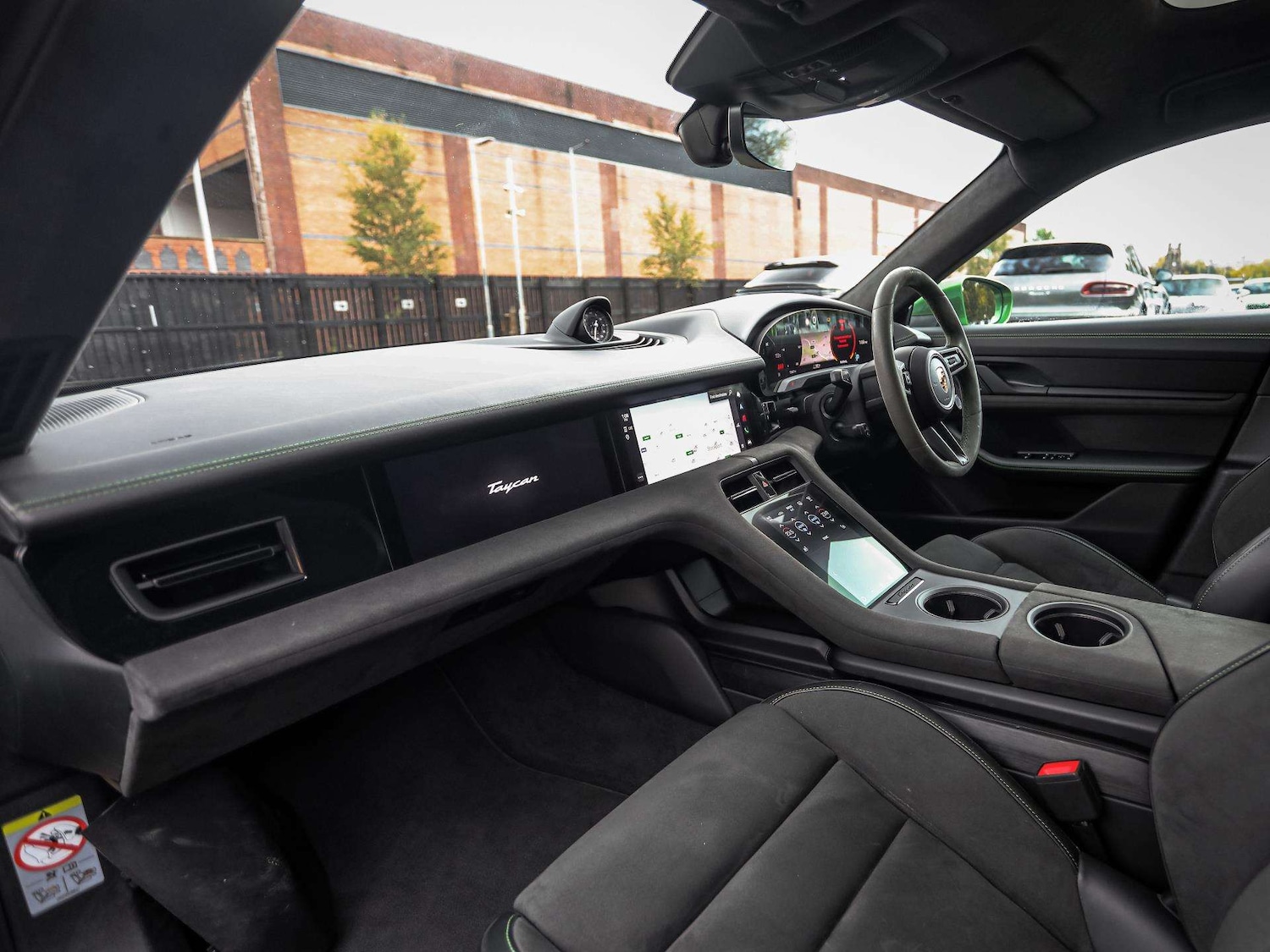 Used Porsche Taycan 2023 for sale - 76362687: Photo 5