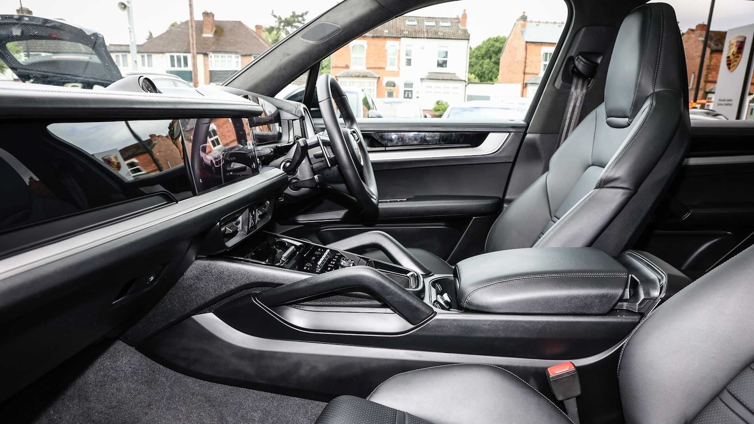 Used Porsche Cayenne 2025 for sale - 78051957: Photo 11