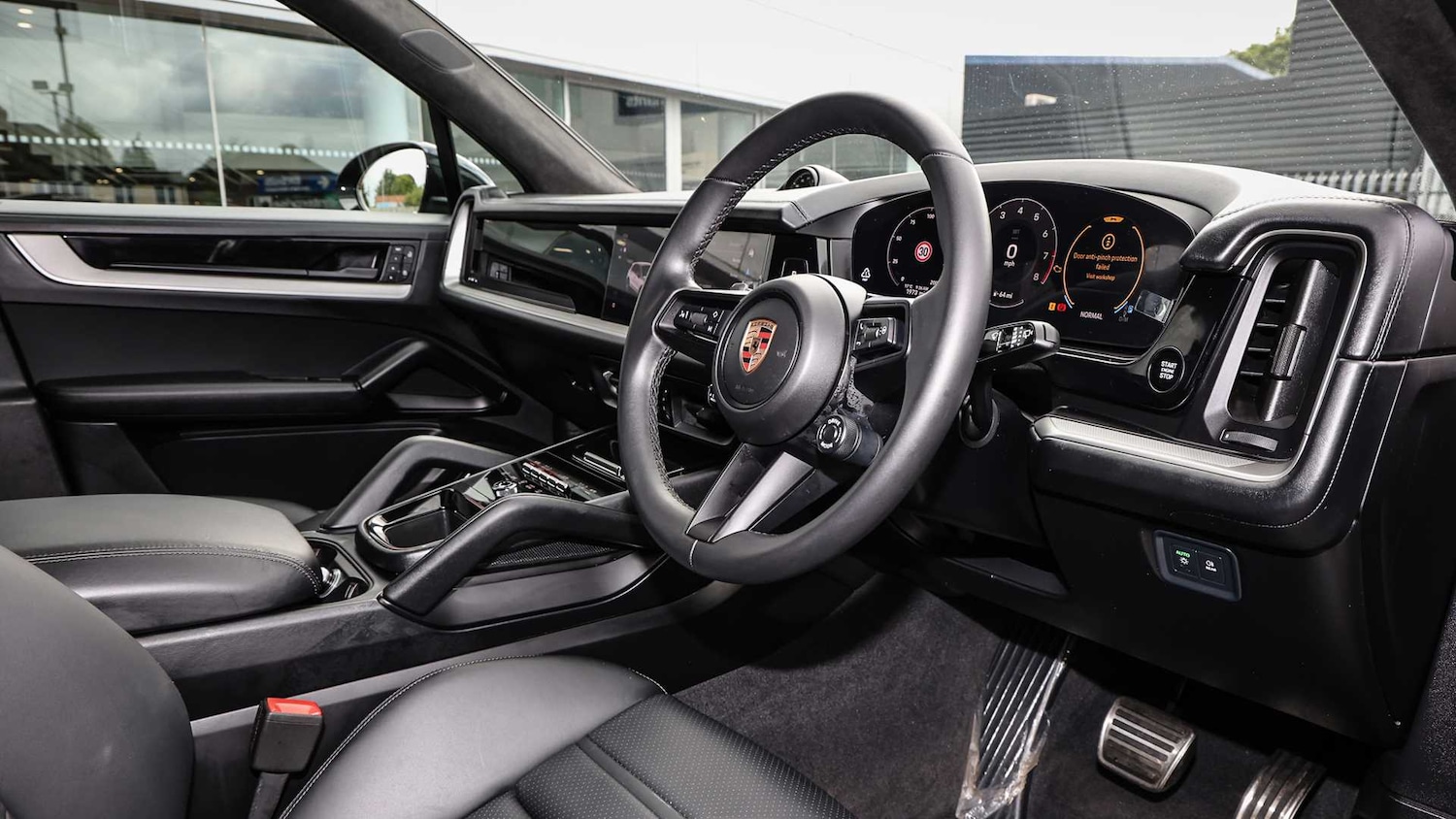 Used Porsche Cayenne 2025 for sale - 78051957: Photo 12